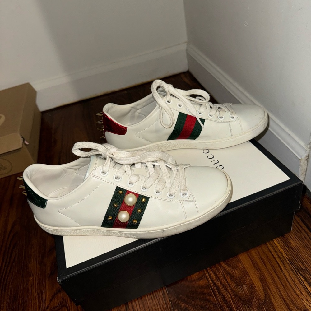 Gucci sneakers